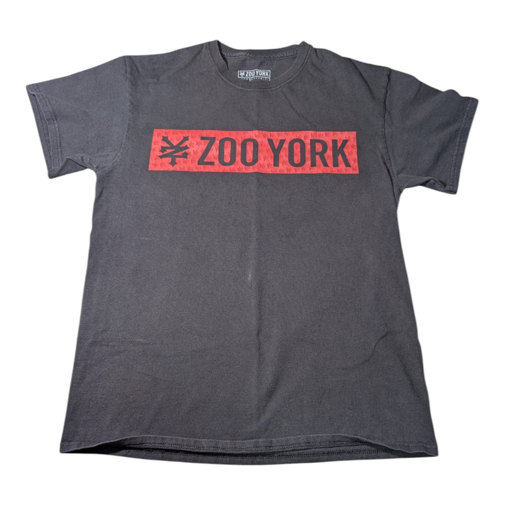 ZOO YORK T SHIRT TEE SHIRT - SIZE MED BLACK AND RED STREET WEAR